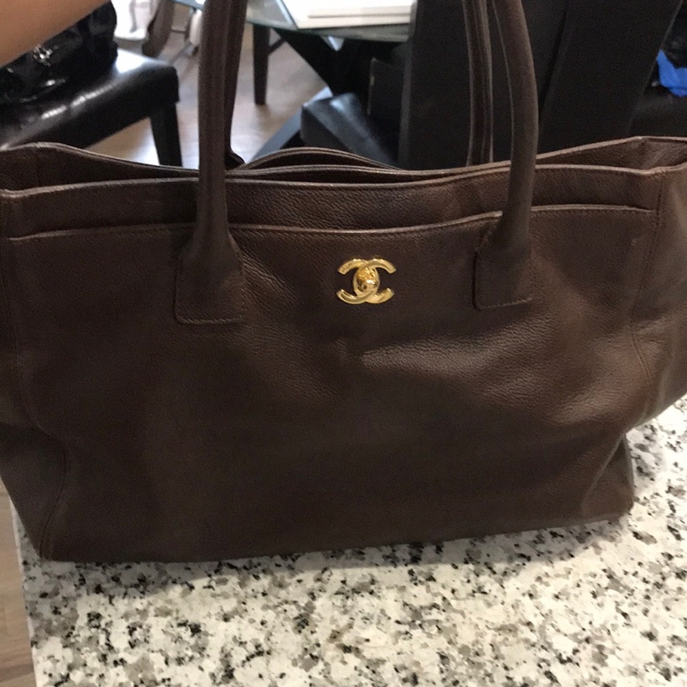 🚫 SOLD 🚫❗️❗️❗️Chanel Executive Tote